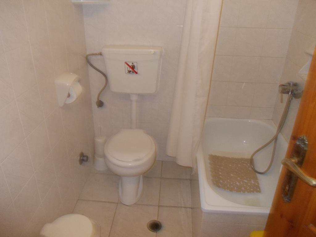 Philippos Apartments Афісос Екстер'єр фото
