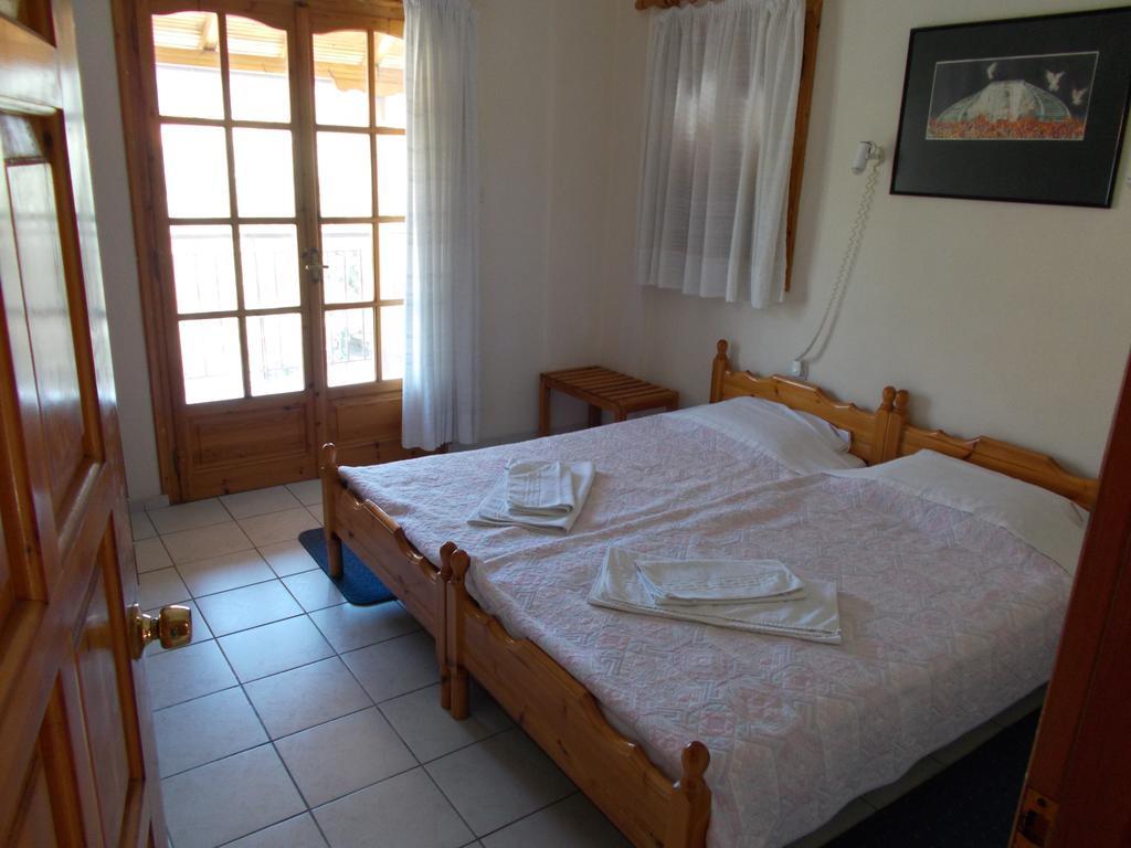Philippos Apartments Афісос Екстер'єр фото
